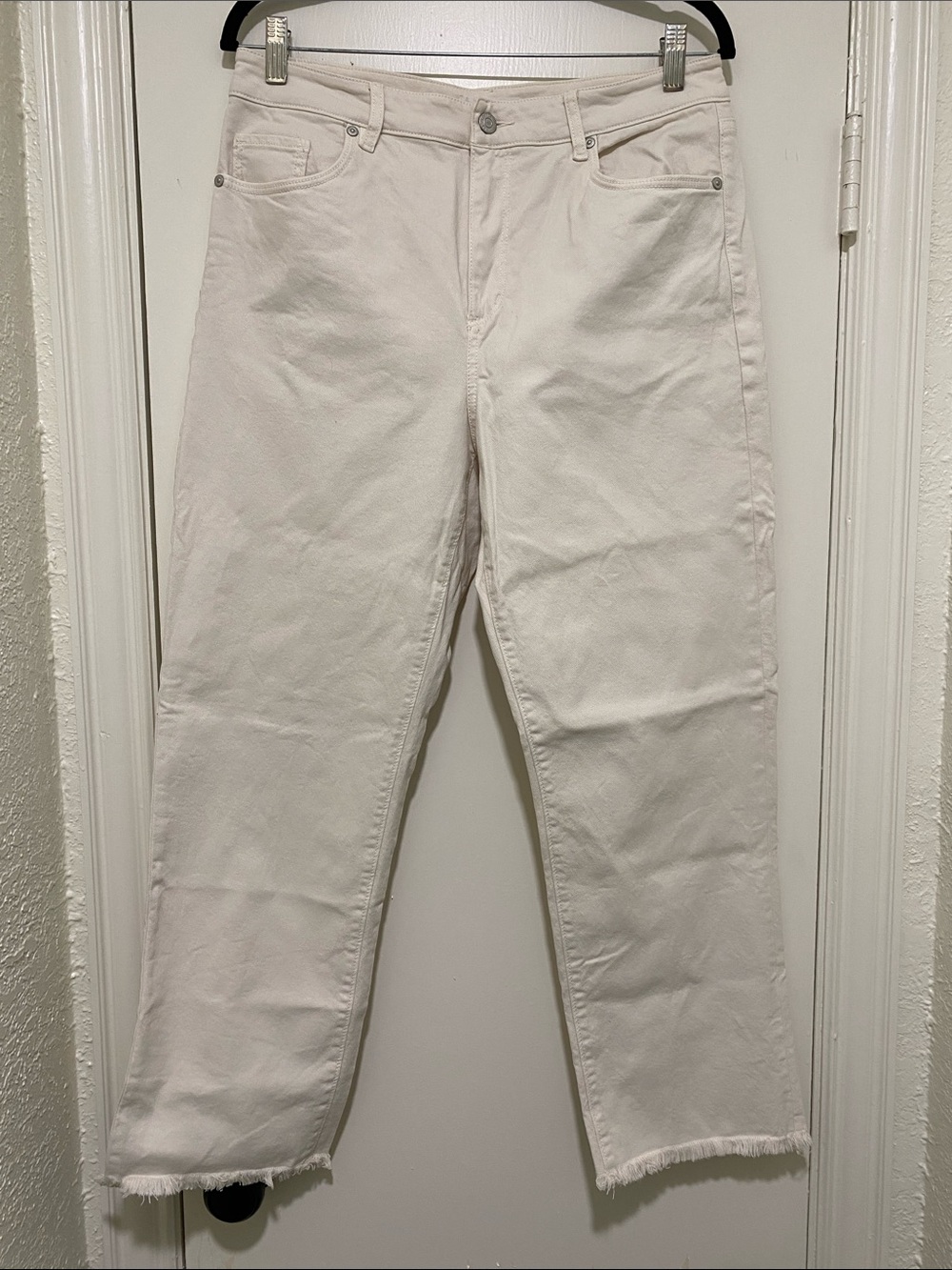 LOFT Off-White High Rise The Straight Crop Jeans Size 8